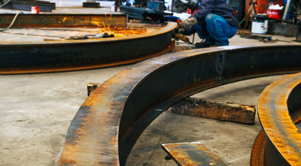 Máquinas Dobladoras De Perfiles Usos En La Industria Metalúrgica